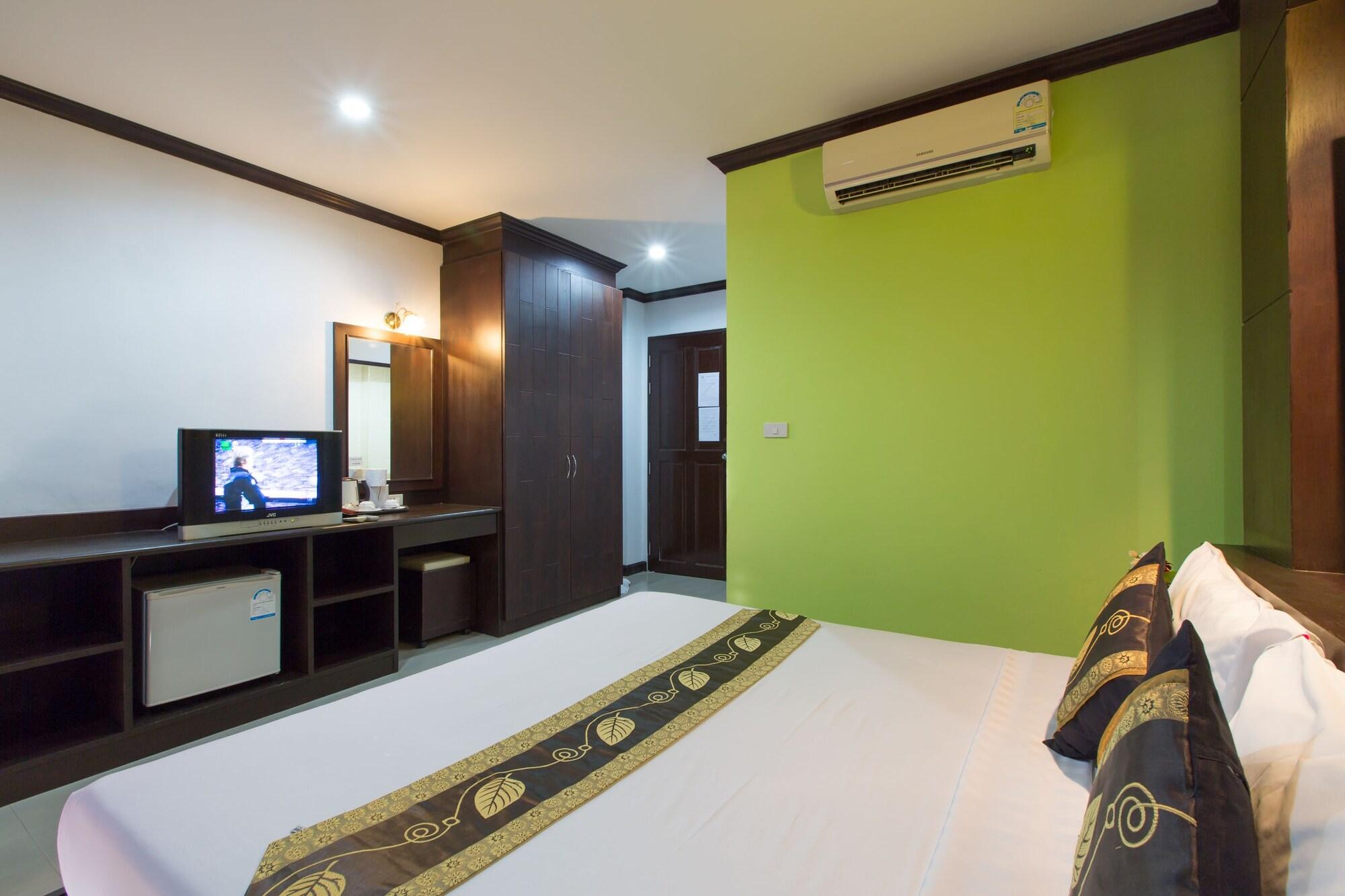 Patong Buri Hotel מראה חיצוני תמונה