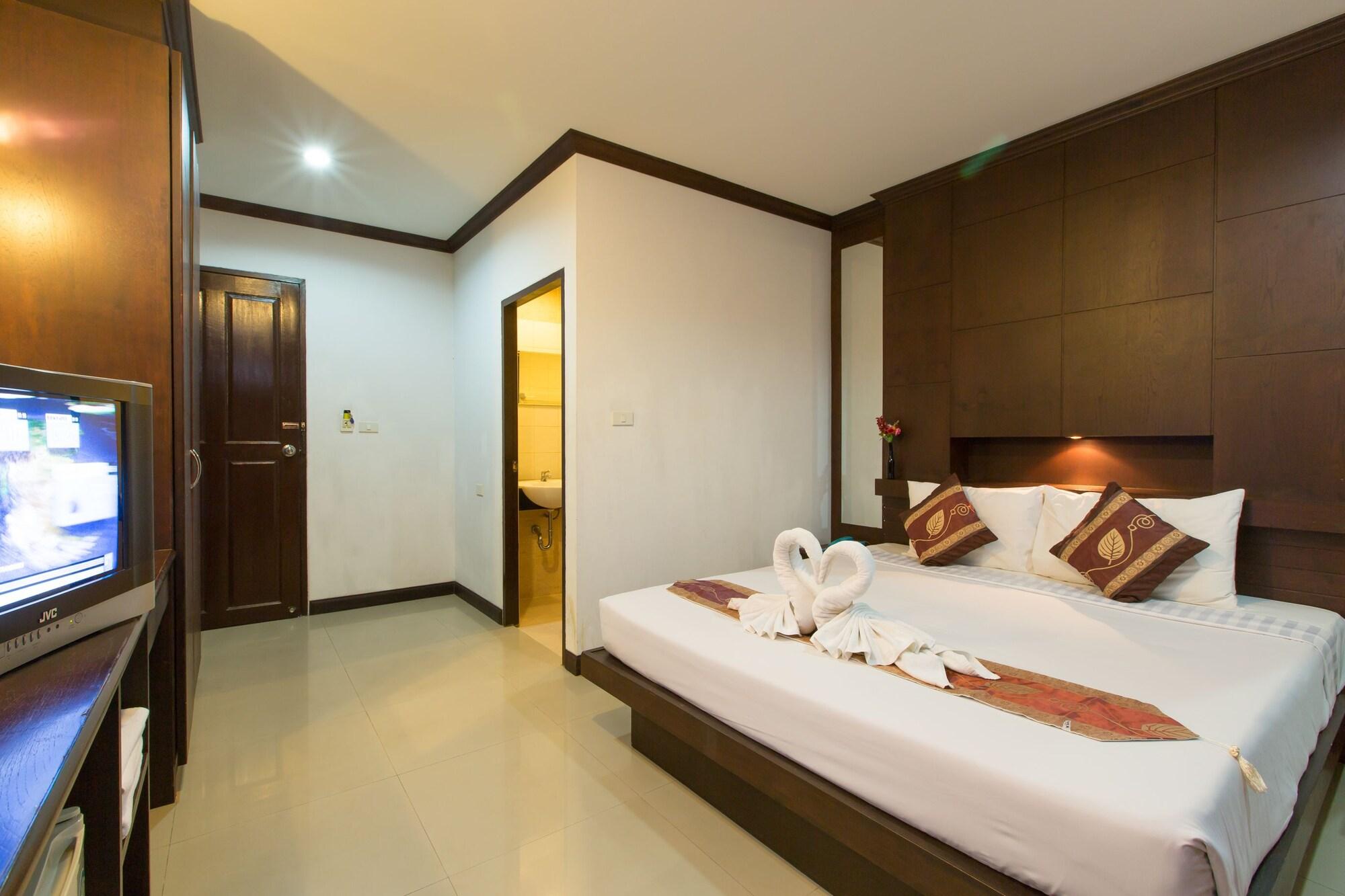 Patong Buri Hotel מראה חיצוני תמונה